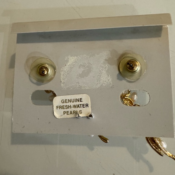 Vintage earrings - Picture 2 of 2